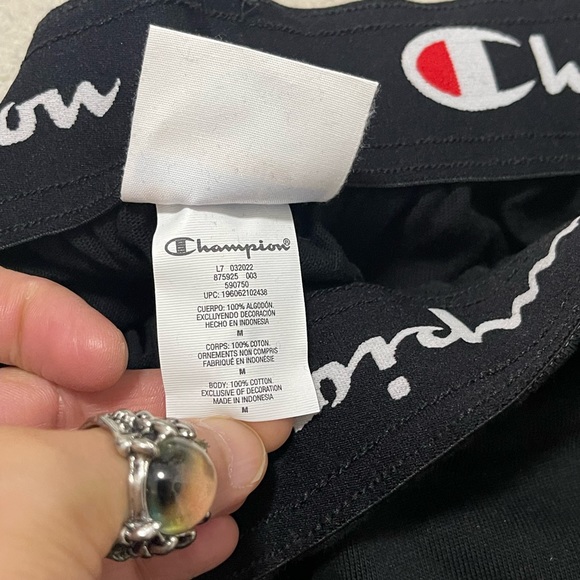 NWT Men’s Size Medium Champion Drawstring Striped Logo Print Jersey Shorts Black - Picture 12 of 12